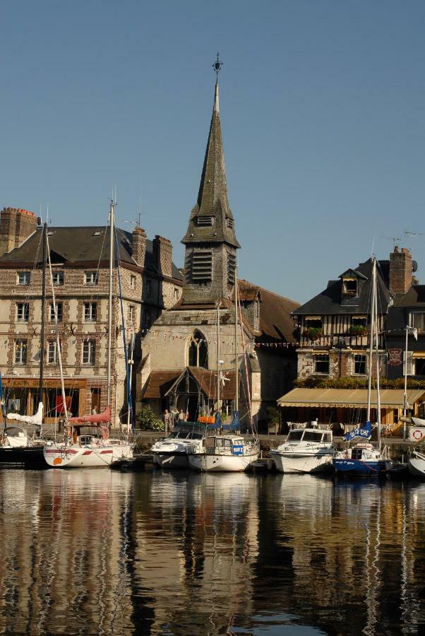 Cosy Maison 3 Chambres Honfleur Jardin, Parking Prive Et Jacuzzi Bagian luar foto